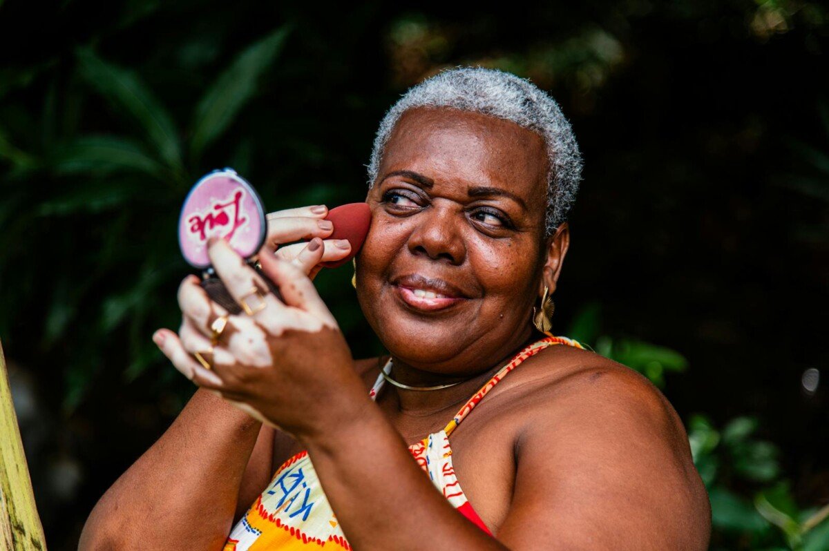 🖤 Survivor Affirmations: “I Am the First Safe Place I’ve Ever Known”
